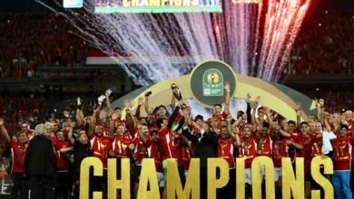 صورة نجم الأهلي يهدي لقب دوري أبطال إفريقيا إلى فلسطين
